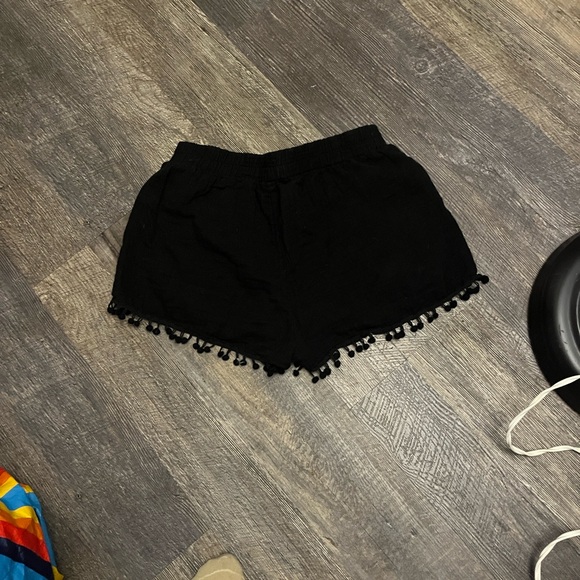 Me to We Black High Waist Shorts with Colorful Embroidery - Picture 6 of 7